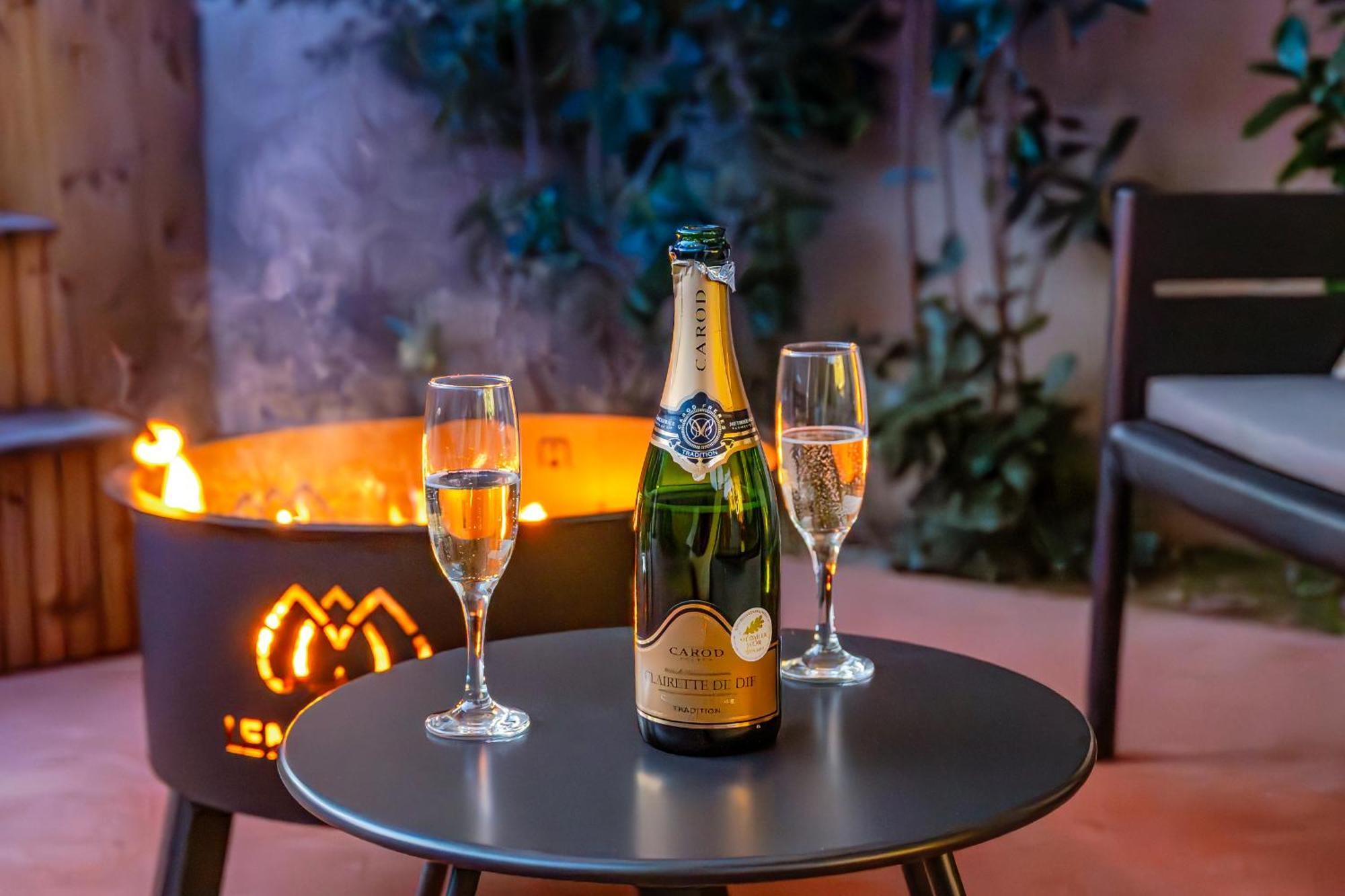 Hermes - Appartement Avec Jacuzzi Scandinave Nyons Eksteriør bilde